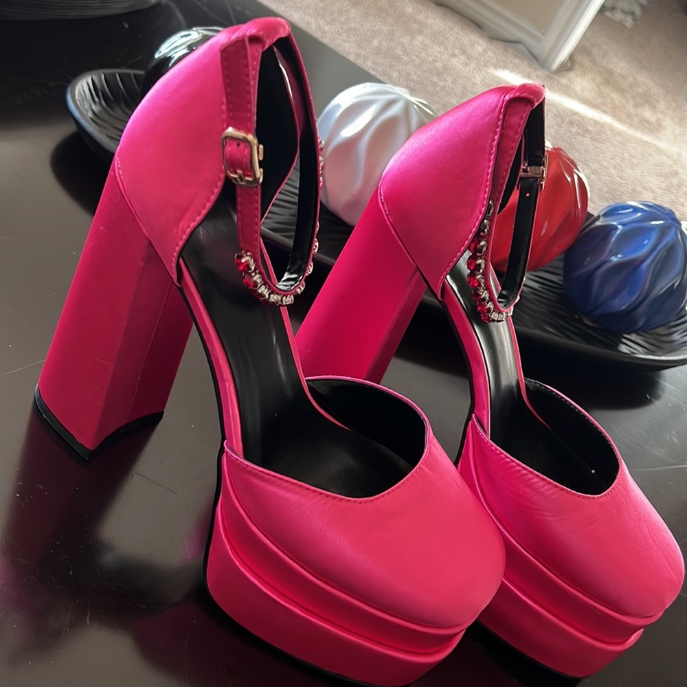 Pink platform chunky heels